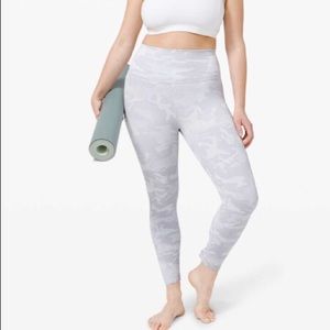 Lululemon Wunder Under HR Tight 25” Jacq